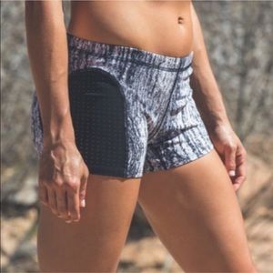 Lululemon Sweat 2 Swim Shorts size 8